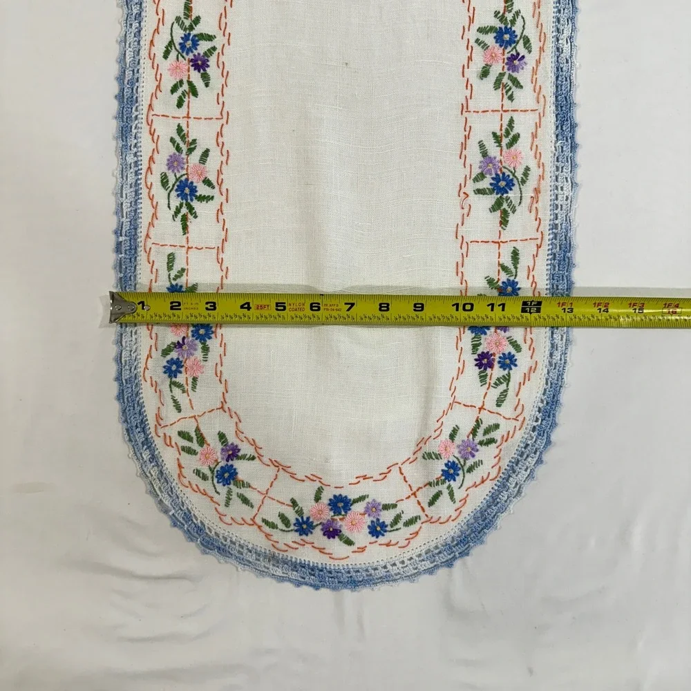 Vintage Linen Table Runner Floral Hand Embroidered Crochet Lace Trim 40x13 White